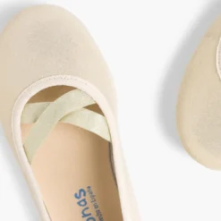 Bailarinas niña estilo ballet con acabado brillo