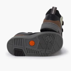Bota deportiva piel doble tira adherente