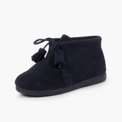 Bota serraje picado y borlas