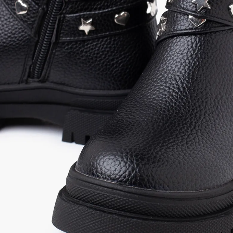 Botas niña tira tachuelas