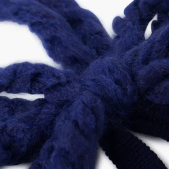 Coletero cordones de lana para niña