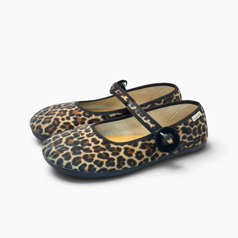 Merceditas barefoot animal print