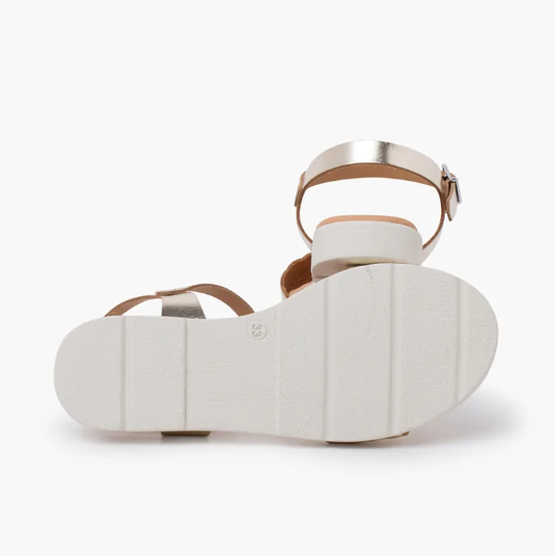 Sandalias hebilla pala trenzada