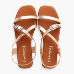 Sandalias tira con hebilla ovalada