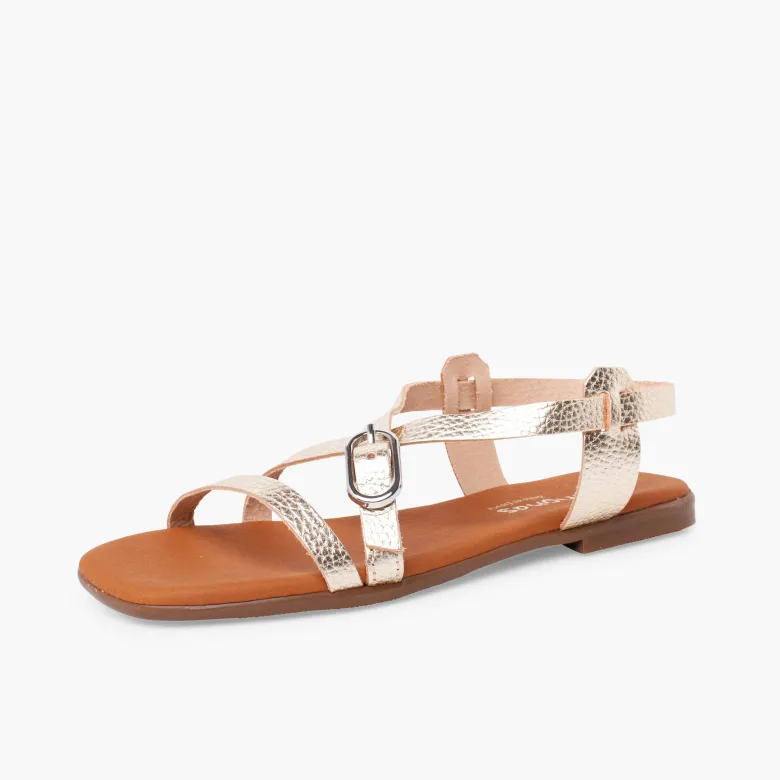 Sandalias tira con hebilla ovalada