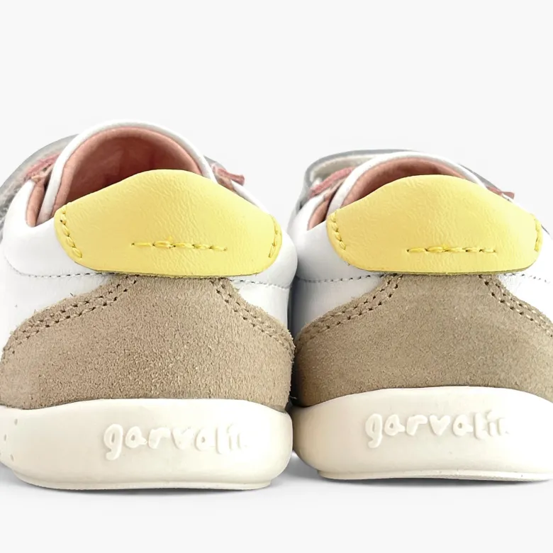Zapatillas primeros pasos barefoot estrella